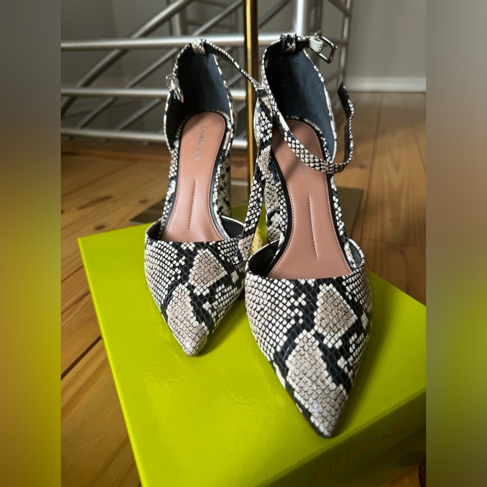 Gianni Bini heels